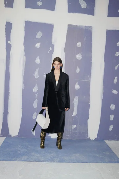 Look 19